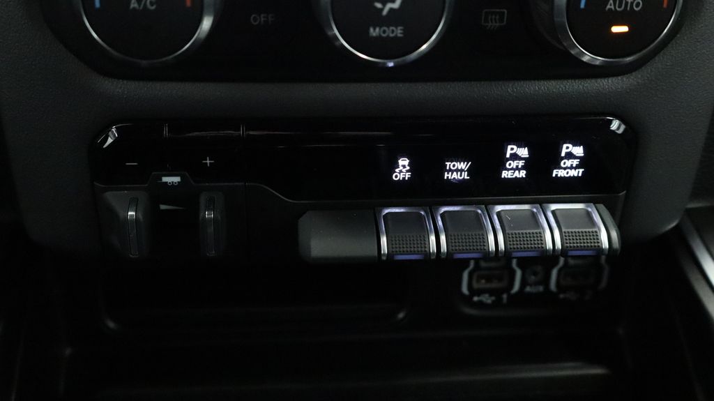 Thumbnail: 2022 RAM 1500 - 37