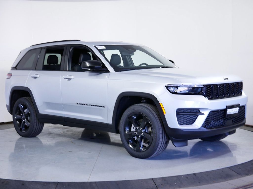 Thumbnail: 2024 Jeep Grand Cherokee - 2