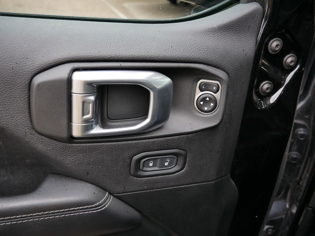 Thumbnail: 2021 Jeep Gladiator - 35