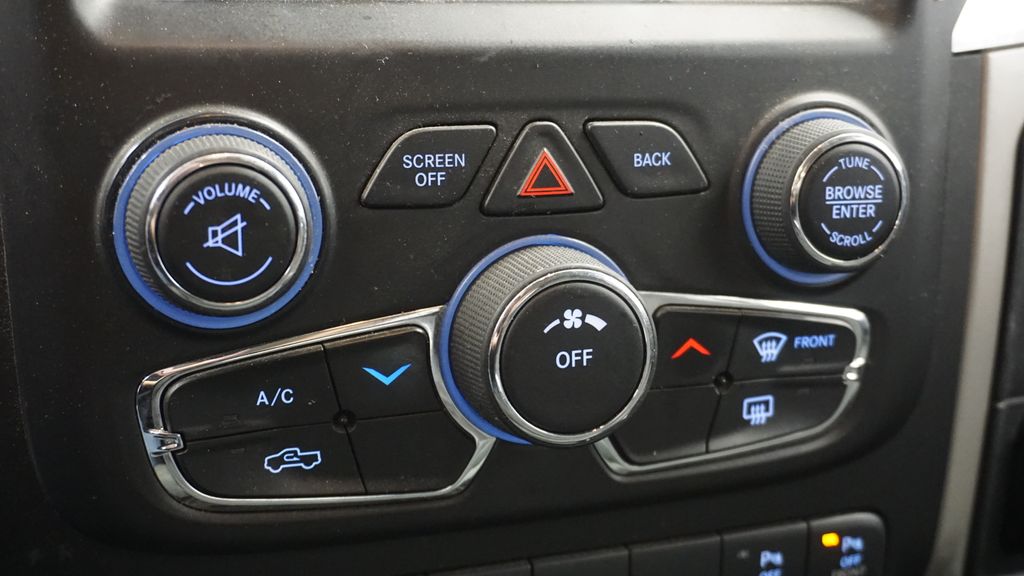 Thumbnail: 2015 RAM 1500 - 44