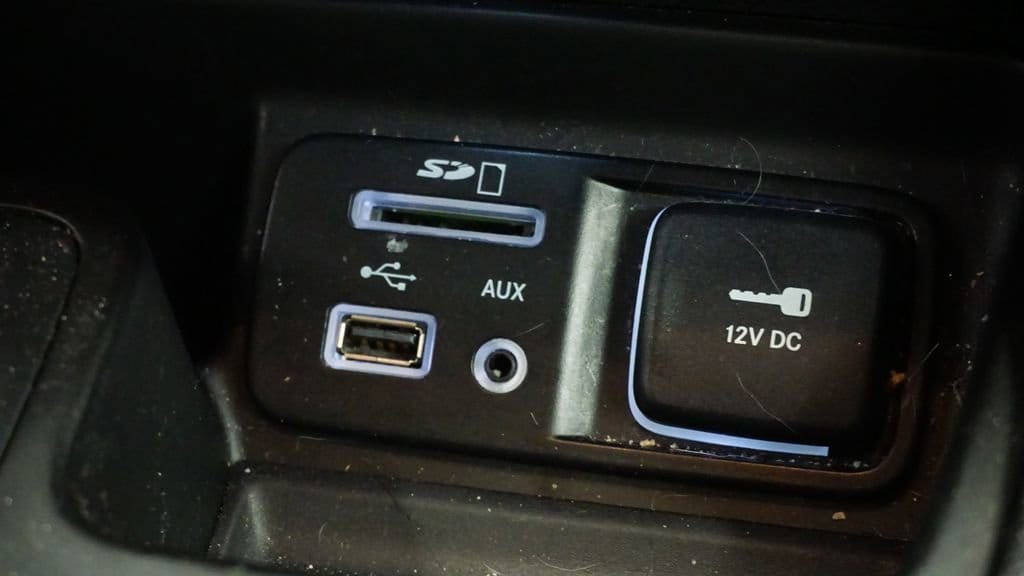 Thumbnail: 2017 Jeep Cherokee - 33