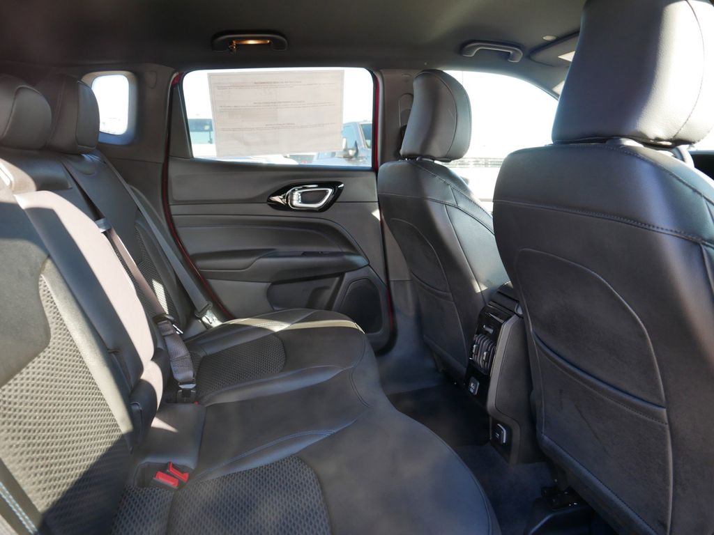 Thumbnail: 2025 Jeep Compass - 25