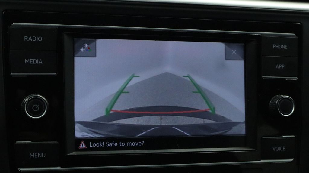 Thumbnail: 2022 Volkswagen Atlas - 37