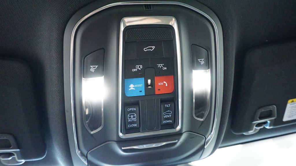 Thumbnail: 2023 Jeep Grand Cherokee - 39