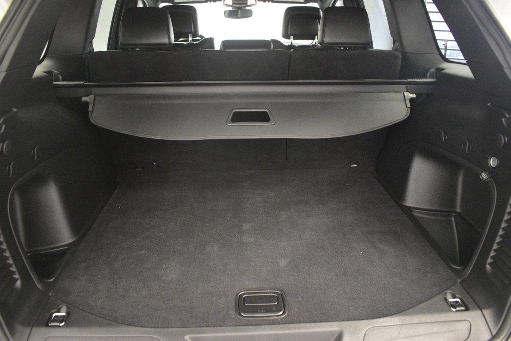 Thumbnail: 2021 Jeep Grand Cherokee - 20