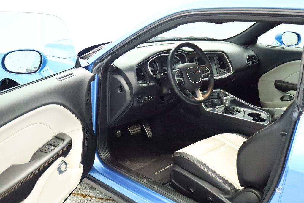 Thumbnail: 2016 Dodge Challenger - 20