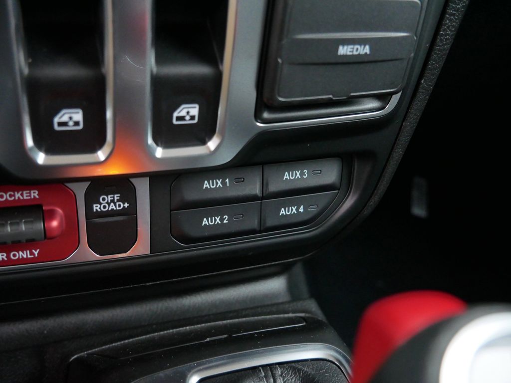 Thumbnail: 2026 Jeep Wrangler - 34