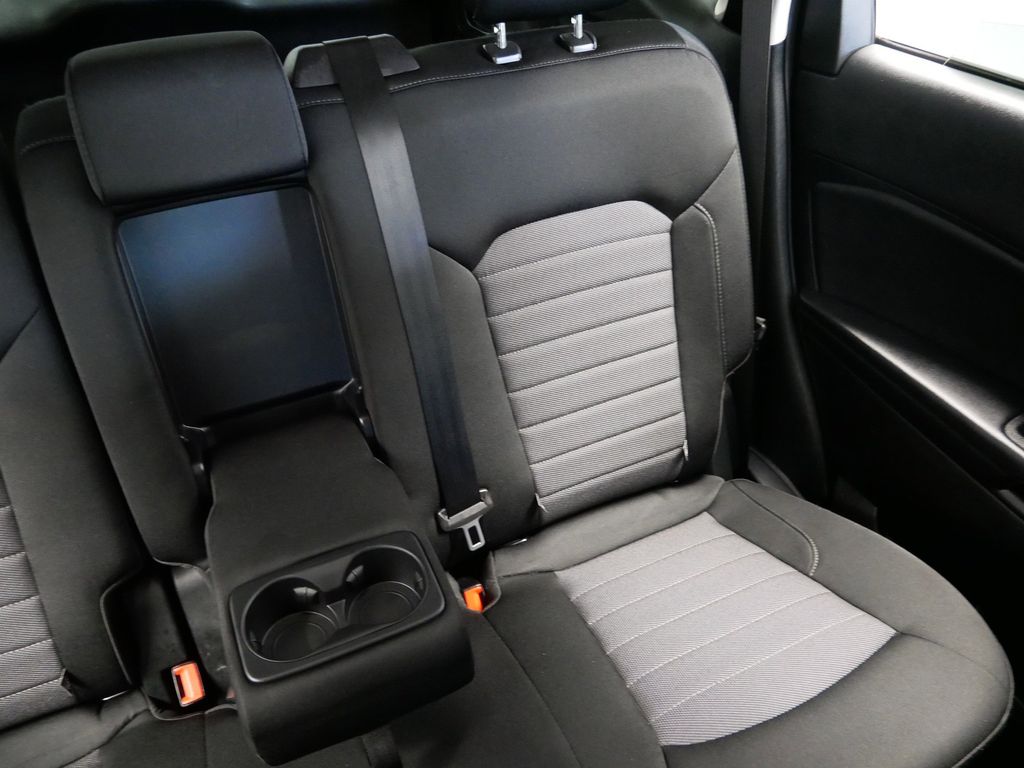 Thumbnail: 2022 Ford Edge - 26