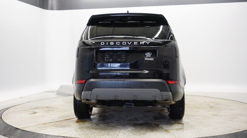 Thumbnail: 2020 Land Rover Discovery - 4