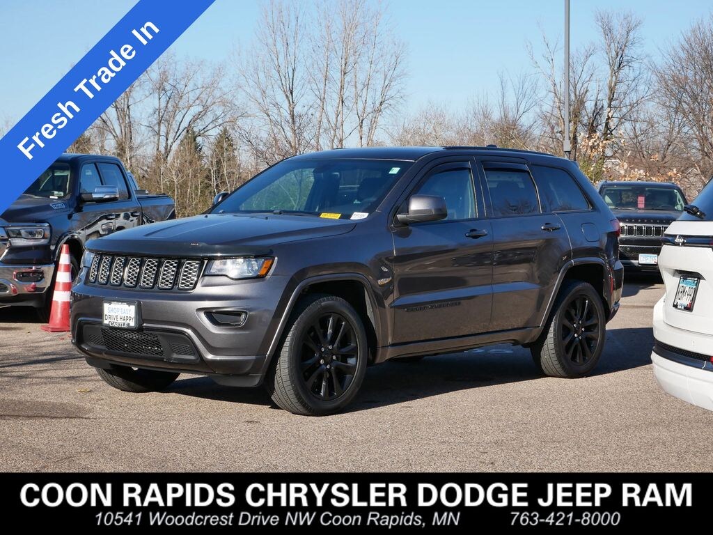 Used 2017 Jeep Grand Cherokee Altitude SUV