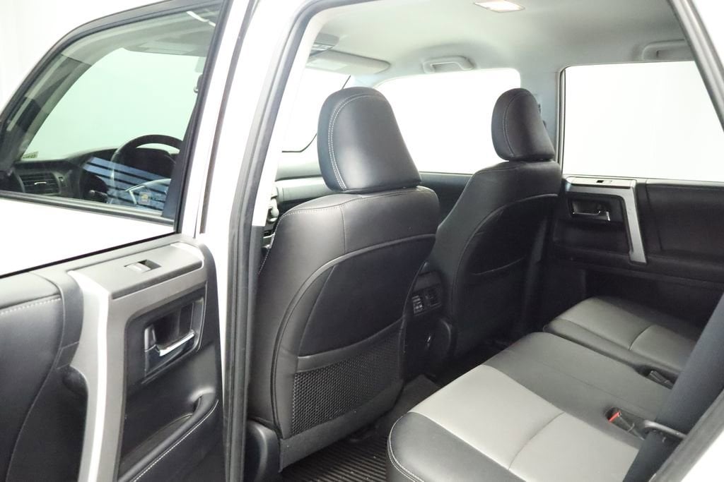 Thumbnail: 2018 Toyota 4Runner - 22