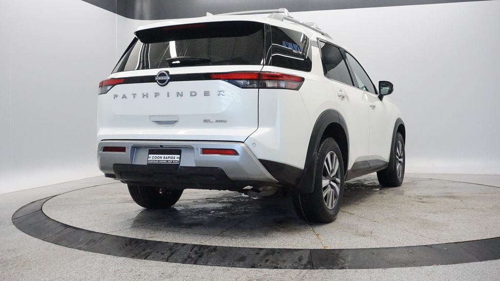 Thumbnail: 2023 Nissan Pathfinder - 10