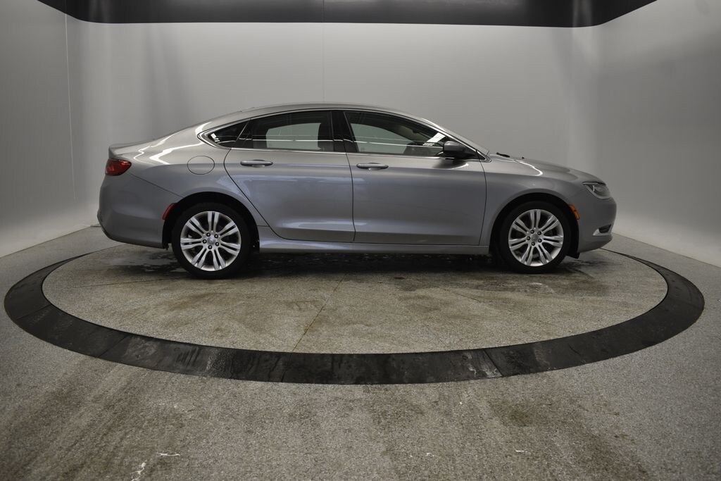 Used 2015 Chrysler 200 Limited Sedan