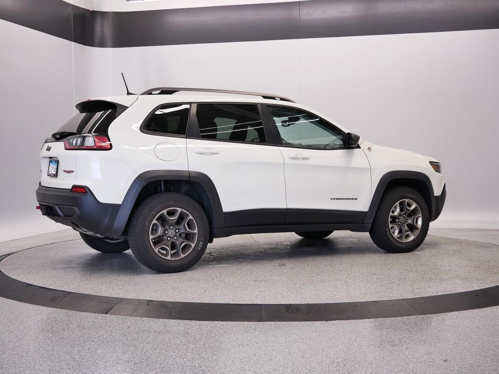 Thumbnail: 2019 Jeep Cherokee - 4