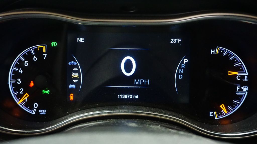 Thumbnail: 2017 Jeep Grand Cherokee - 36