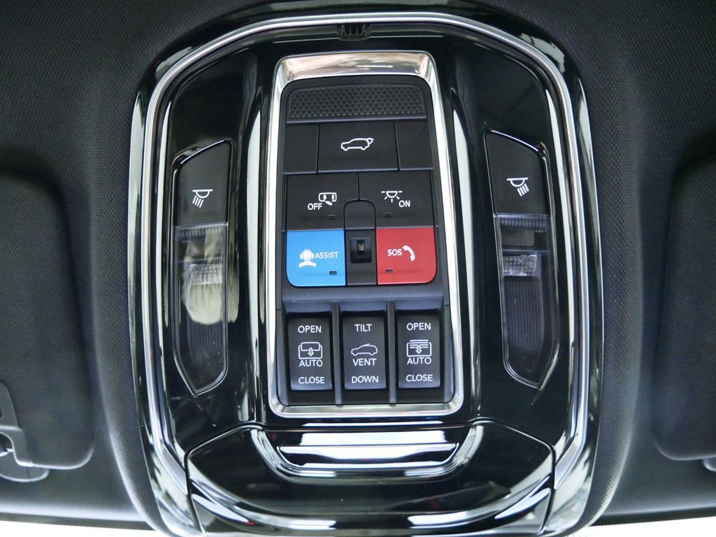 Thumbnail: 2025 Jeep Grand Cherokee - 50