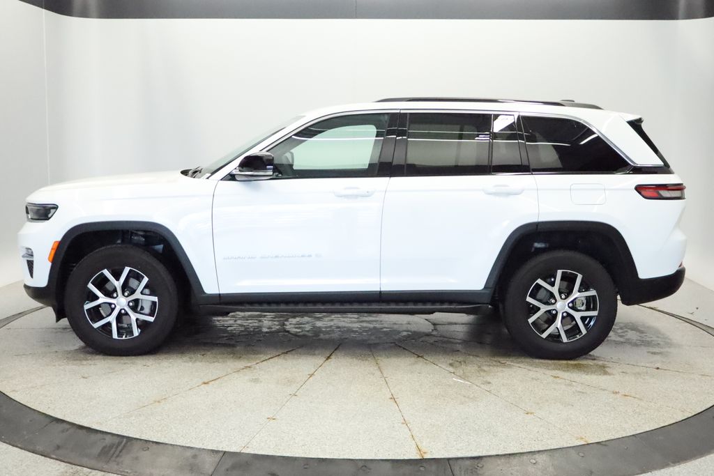 Thumbnail: 2025 Jeep Grand Cherokee - 2