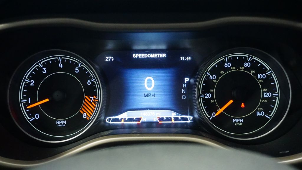 Thumbnail: 2015 Jeep Cherokee - 35