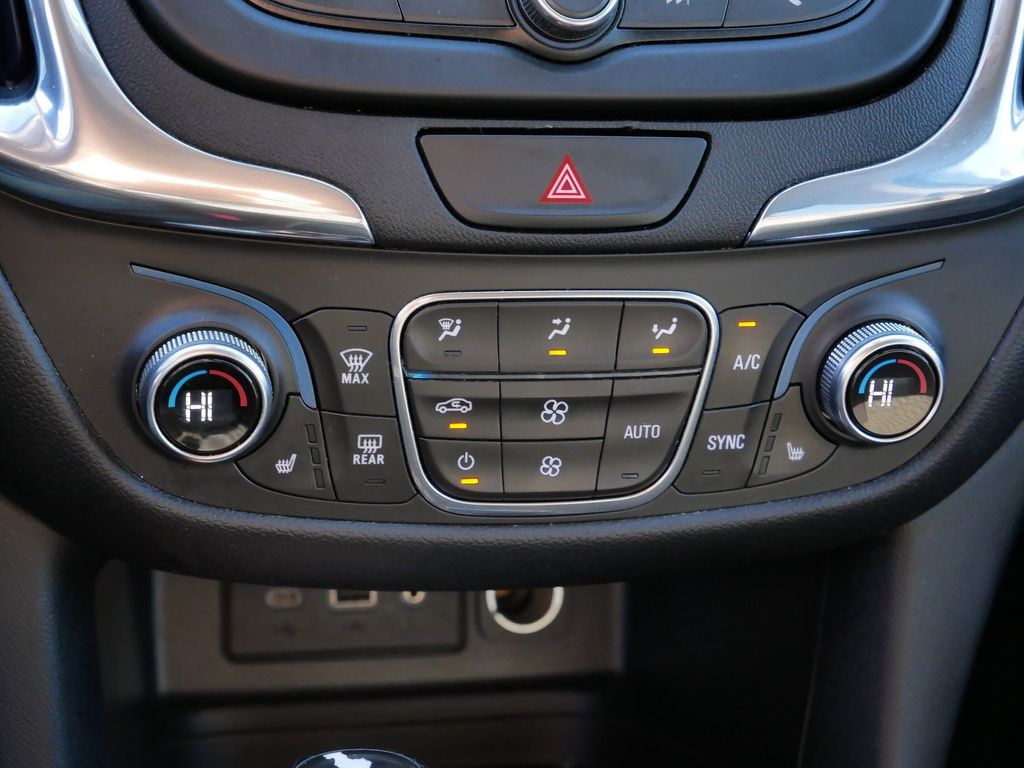 Thumbnail: 2019 Chevrolet Equinox - 36