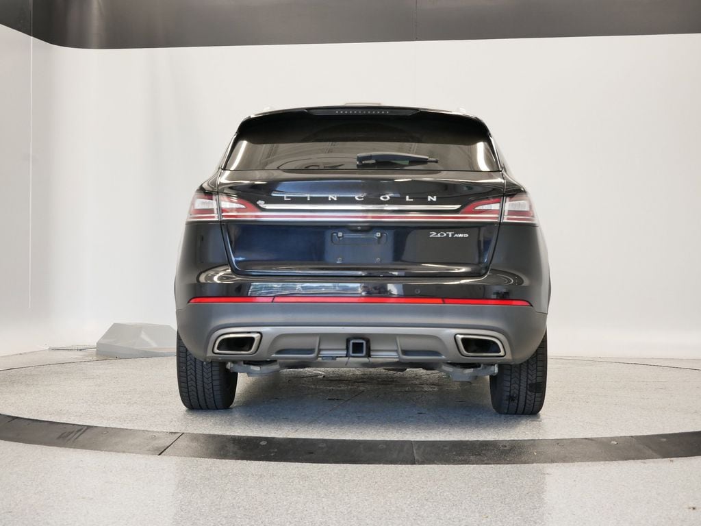 Thumbnail: 2019 Lincoln Nautilus - 4