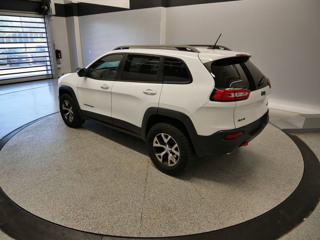 Thumbnail: 2014 Jeep Cherokee - 22