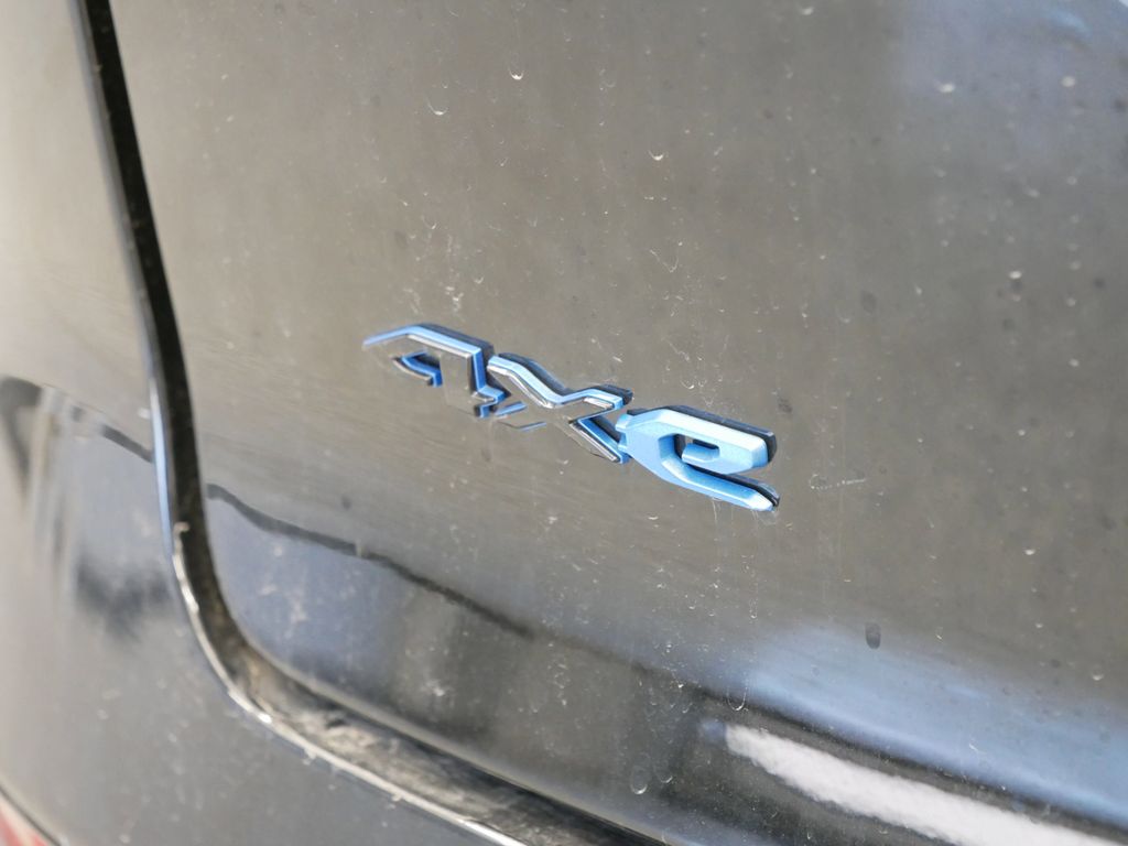 Thumbnail: 2024 Jeep Wagoneer S - 14