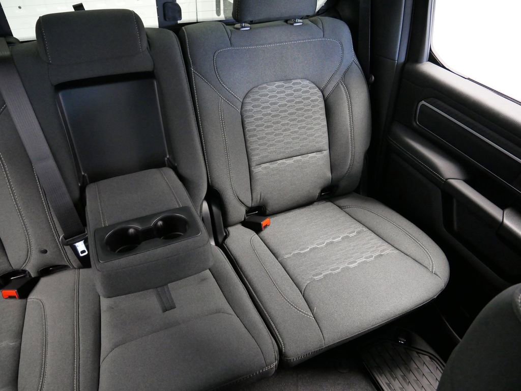 Thumbnail: 2026 RAM 1500 - 32