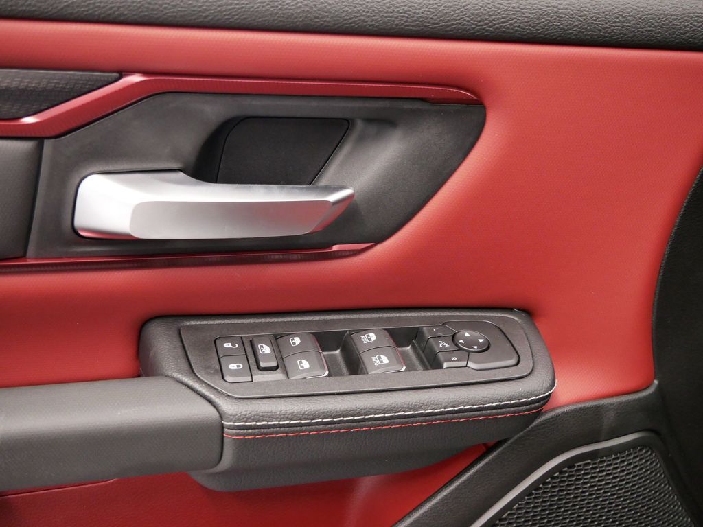 Thumbnail: 2026 RAM 1500 - 8