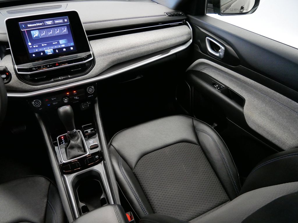 Thumbnail: 2025 Jeep Compass - 18