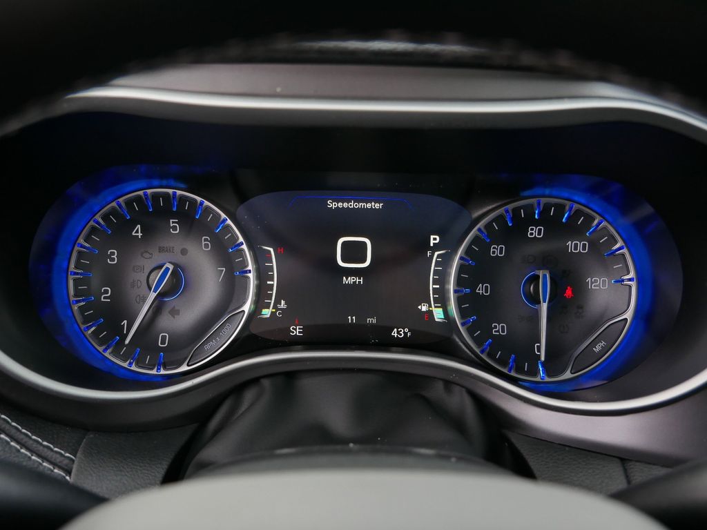 Thumbnail: 2026 Chrysler Pacifica - 28