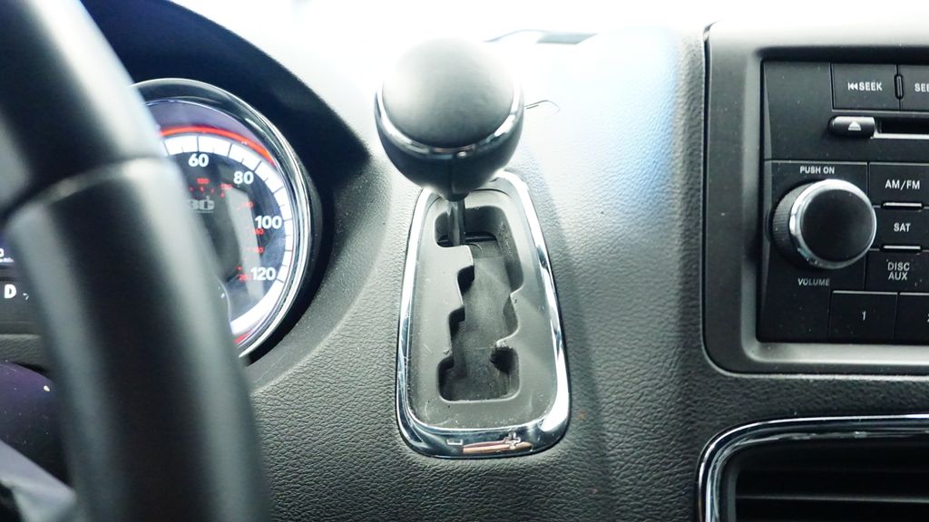 Thumbnail: 2014 Dodge Grand Caravan - 34