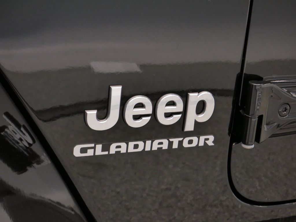 Thumbnail: 2020 Jeep Gladiator - 15
