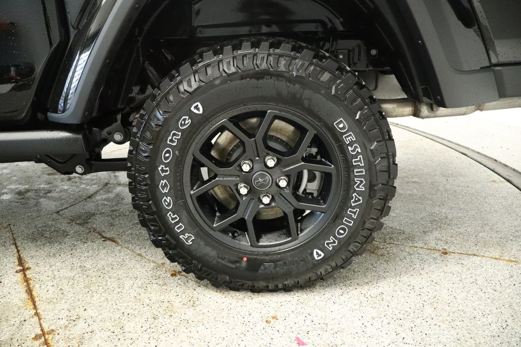 Thumbnail: 2026 Jeep Gladiator - 18