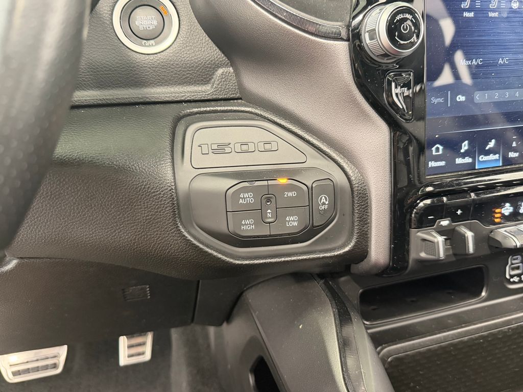 Thumbnail: 2023 RAM 1500 - 38
