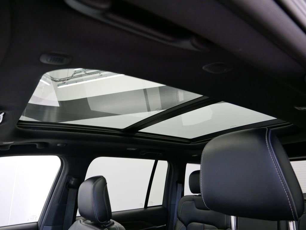 Thumbnail: 2022 Jeep Grand Cherokee - 4