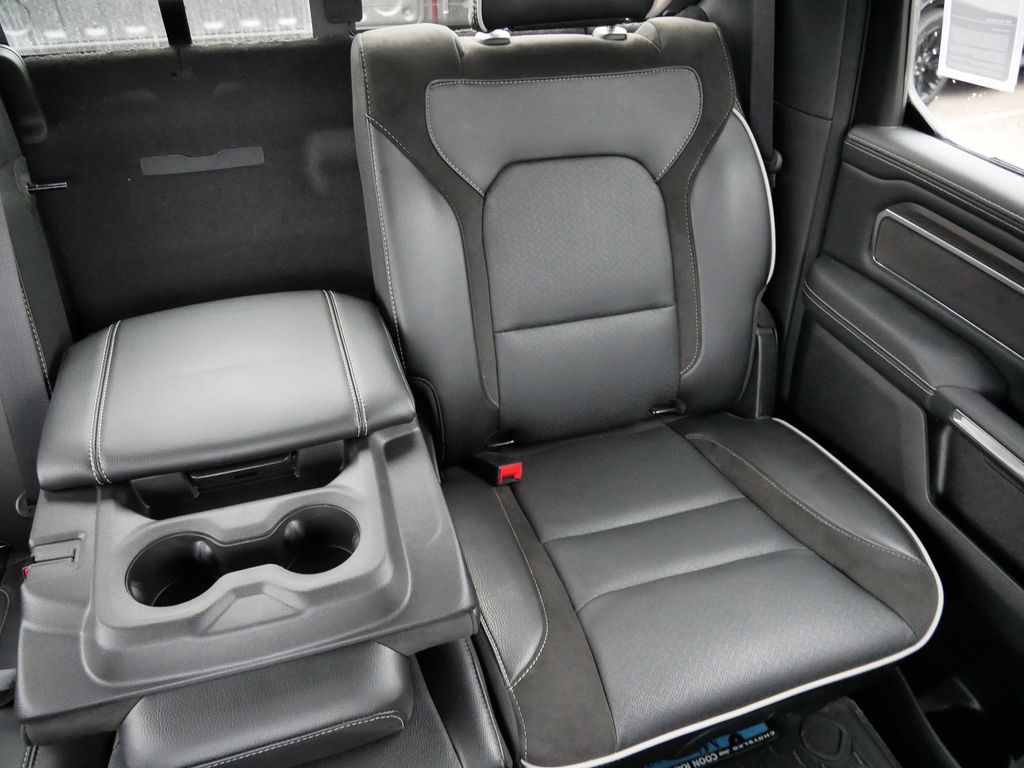 Thumbnail: 2025 RAM 1500 - 21