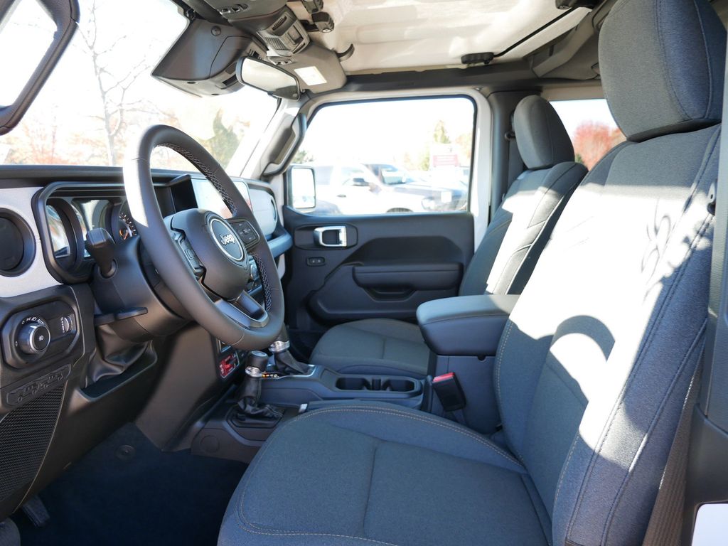 Thumbnail: 2026 Jeep Wrangler - 27