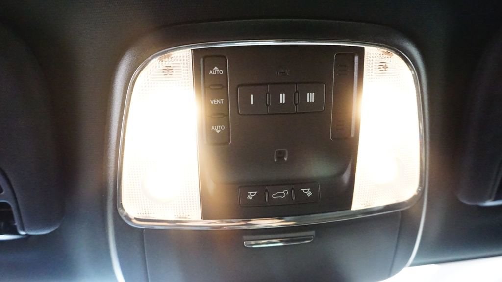 Thumbnail: 2019 Dodge Durango - 39