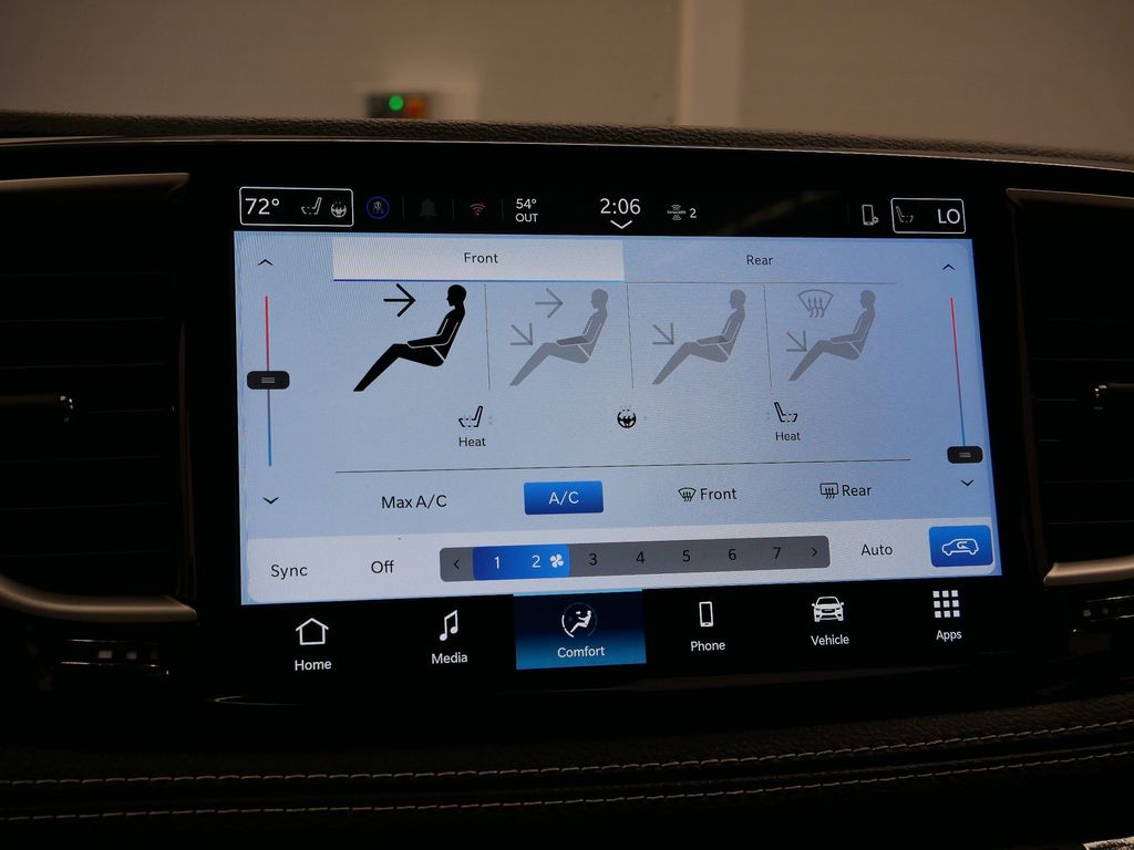 Thumbnail: 2026 Chrysler Pacifica - 31