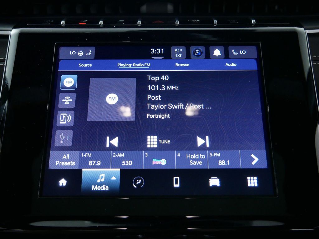 Thumbnail: 2024 Jeep Grand Cherokee - 42