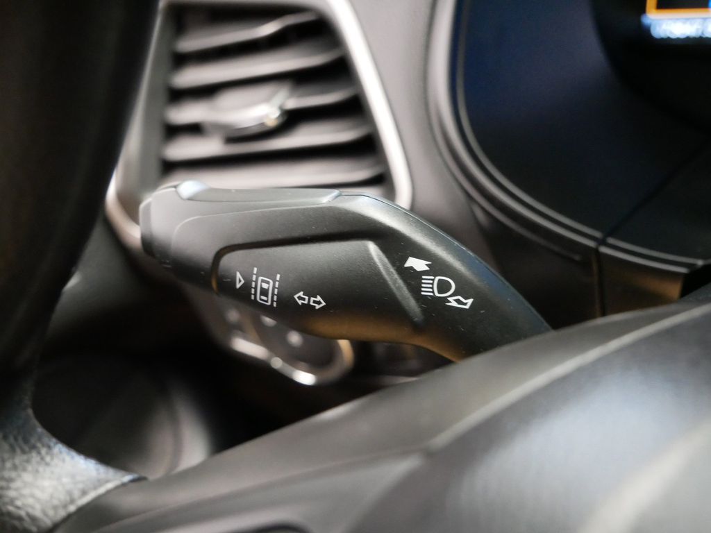 Thumbnail: 2022 Ford Edge - 31