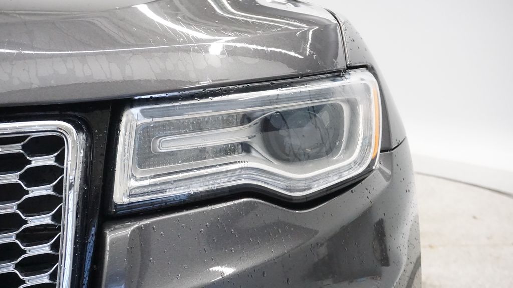 Thumbnail: 2017 Jeep Grand Cherokee - 12