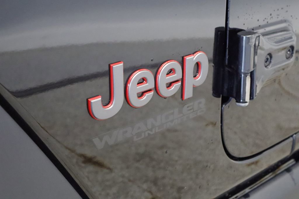 Thumbnail: 2021 Jeep Wrangler - 14