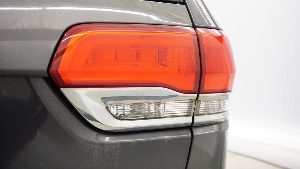 Thumbnail: 2017 Jeep Grand Cherokee - 15