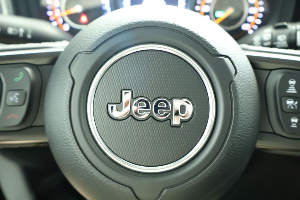 Thumbnail: 2026 Jeep Wrangler - 33