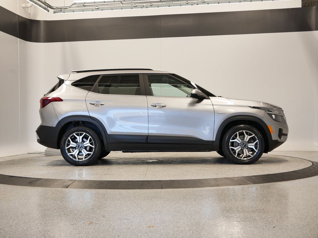 Thumbnail: 2022 Kia Seltos - 46