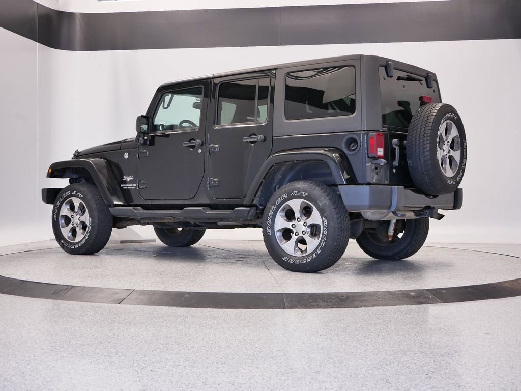 Thumbnail: 2016 Jeep Wrangler - 3