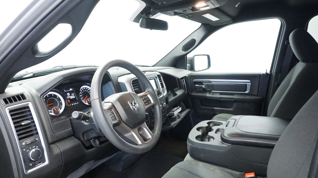 Thumbnail: 2022 RAM 1500 Classic - 23