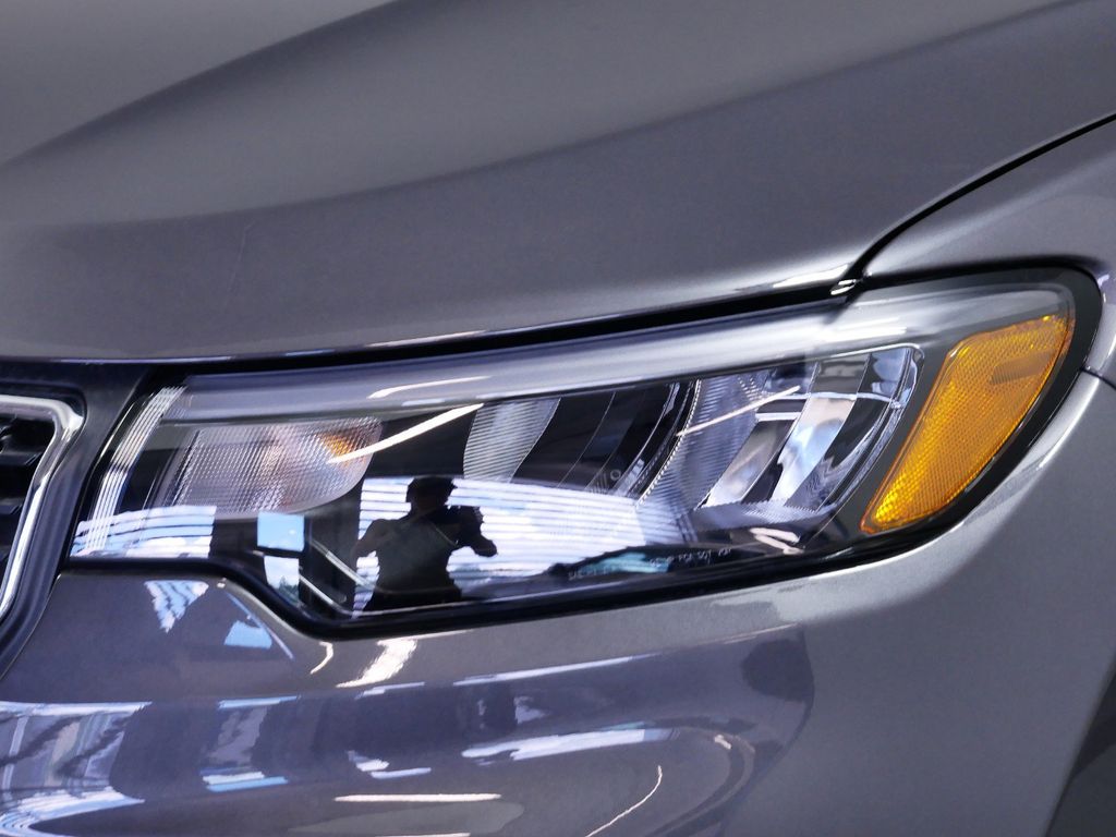 Thumbnail: 2024 Jeep Compass - 16