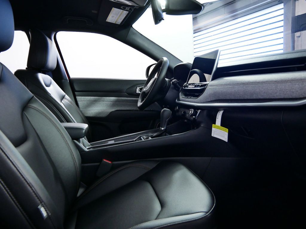 Thumbnail: 2024 Jeep Compass - 24